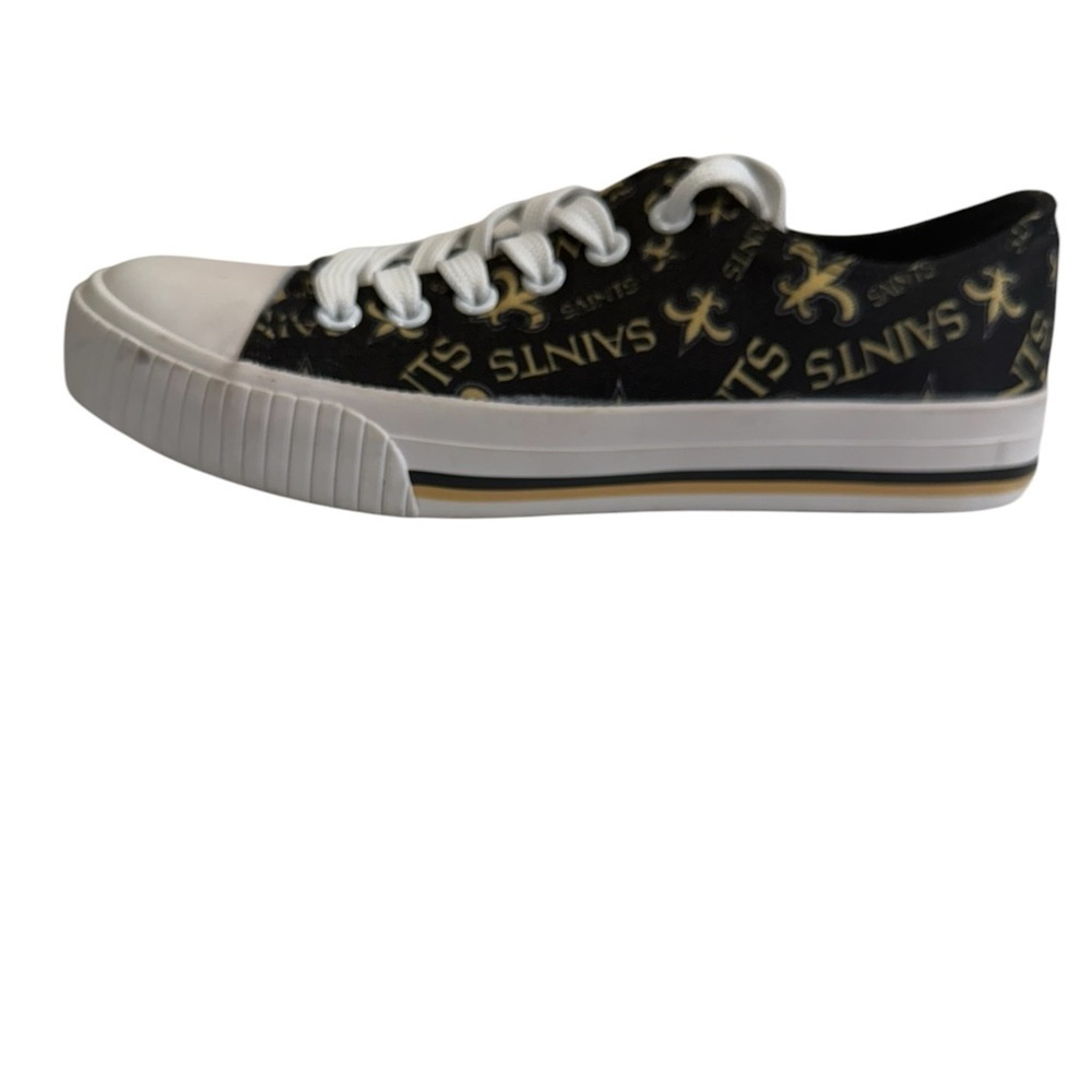 Officially Licensed FOCO New Orleans Saints Women s Low Top Canvas Shoes.
Size 6